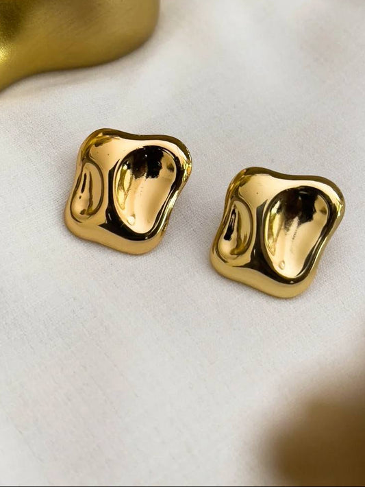 Curved Square Stud Earrings